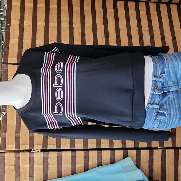 nwt!!  Bebe Sport top - Picture 1 of 10